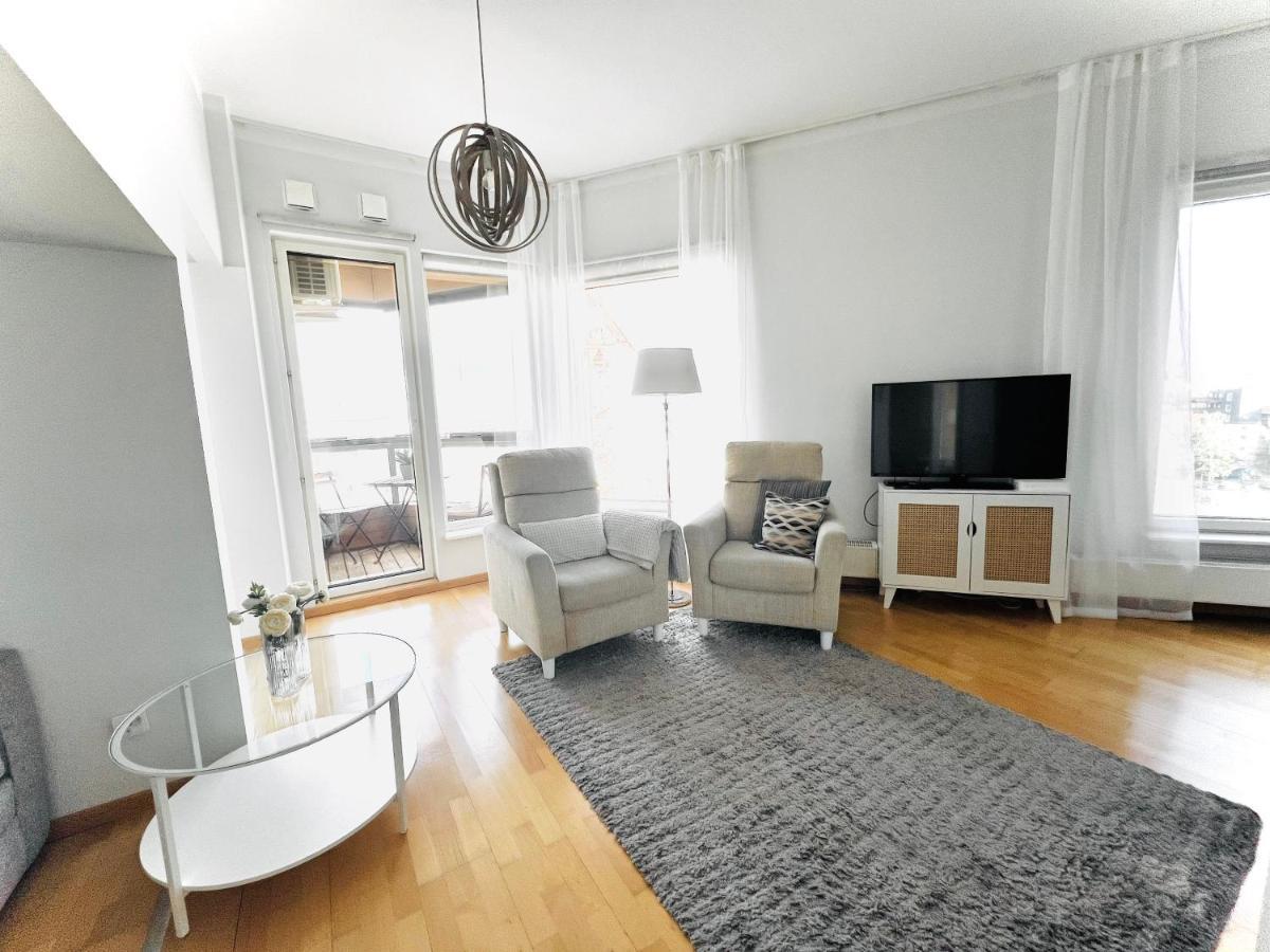 Lootsi Apartment With Sauna, Next To Old Town, City Center, Port 塔林 外观 照片