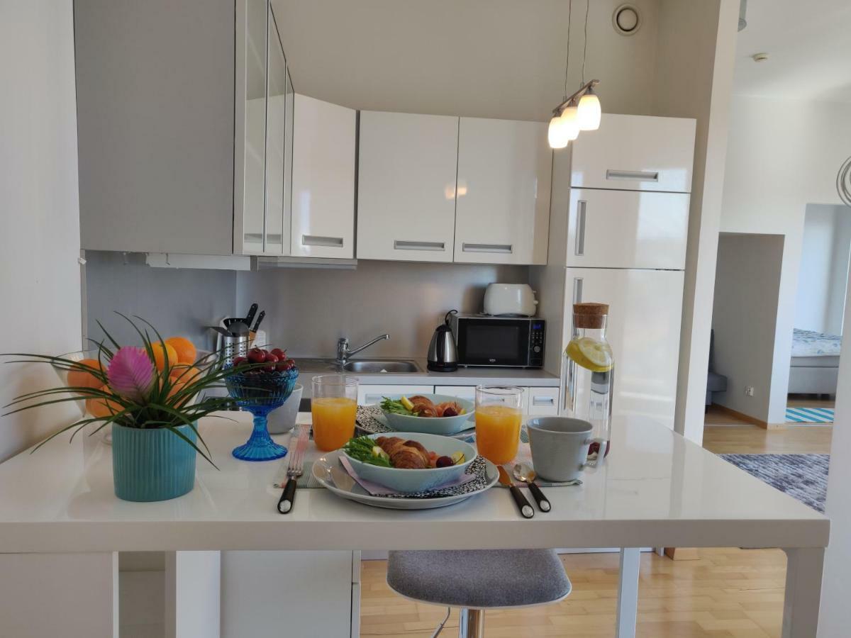 Lootsi Apartment With Sauna, Next To Old Town, City Center, Port 塔林 外观 照片